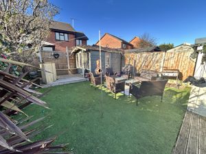 Photo 17- click for photo gallery